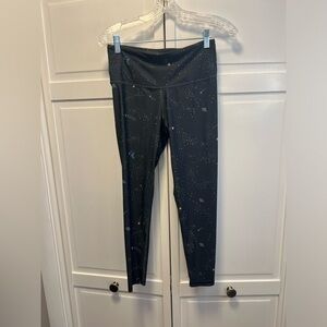 Victoria Sport Outer Space Galaxy Print Cropped Leggings Size Women’s Medium